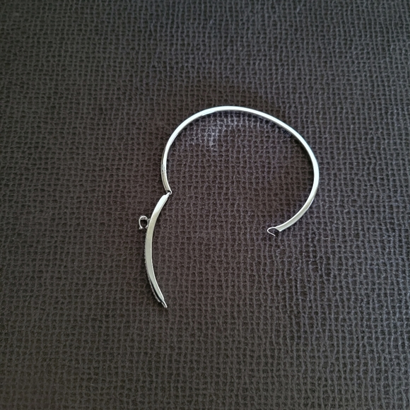 Coach Silver🤍 Pave Bar Hinged Bangle - NWOT - Picture 5 of 13